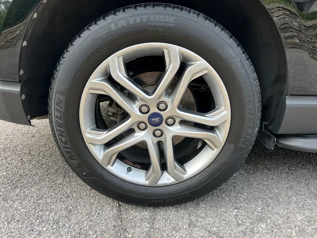 Ford Edge — миниатюра 17