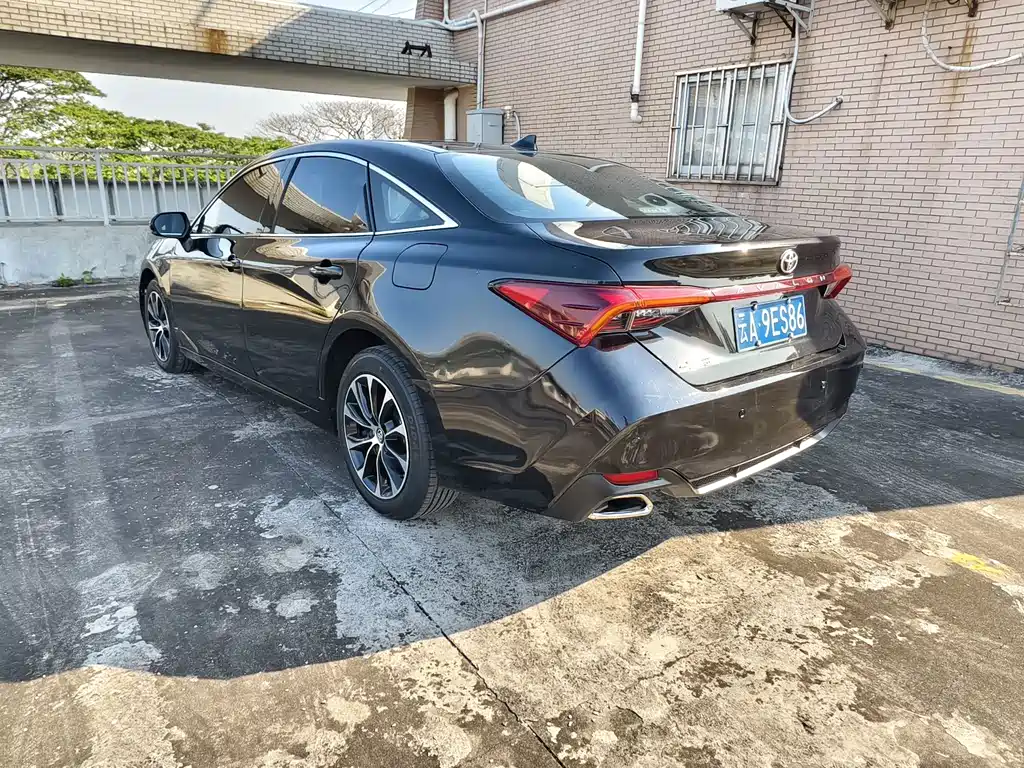 Toyota Avalon — миниатюра 10