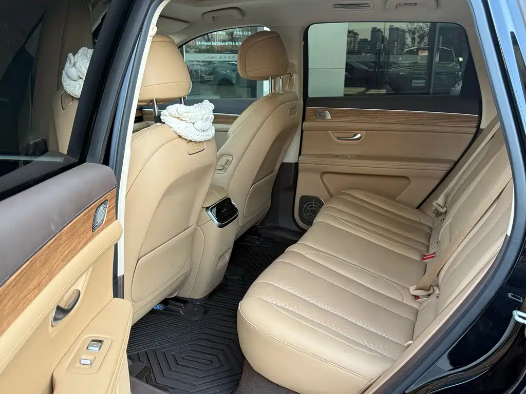 AITO ASK THE WORLD M7