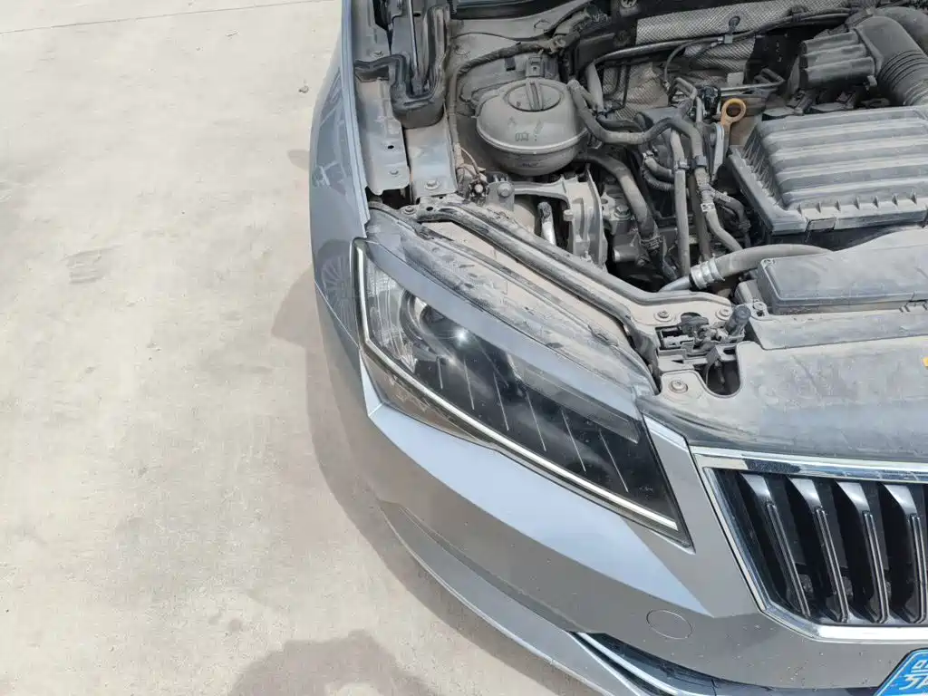 Skoda Superb — миниатюра 7