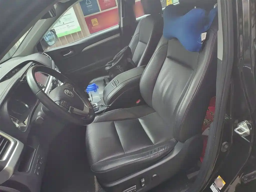 Toyota Highlander 2018 2.0T Luxury 7 мест VI