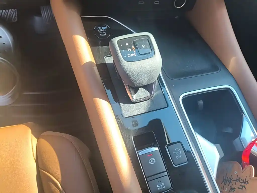 Nissan Teramont — миниатюра 14