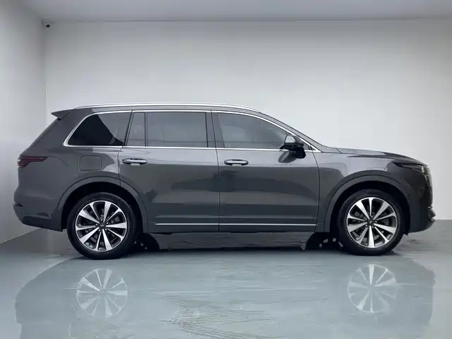 Li Auto Li ONE — миниатюра 8