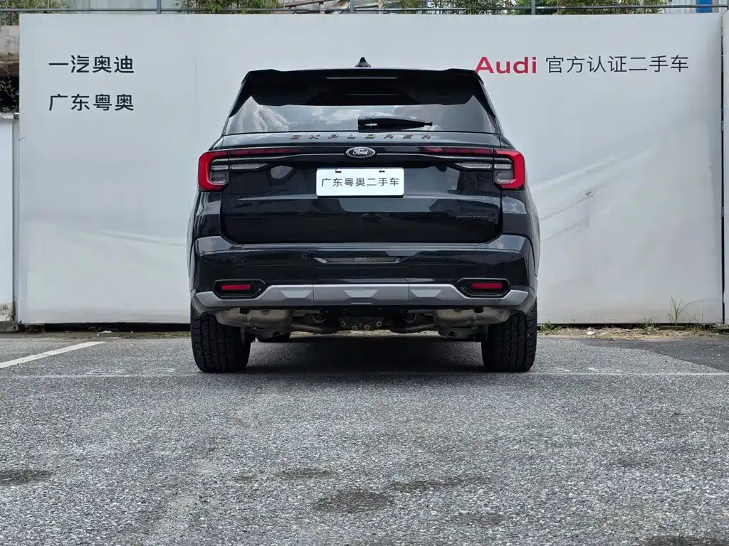Ford Explorer — миниатюра 6