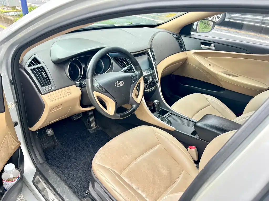 Hyundai Sonata — миниатюра 4