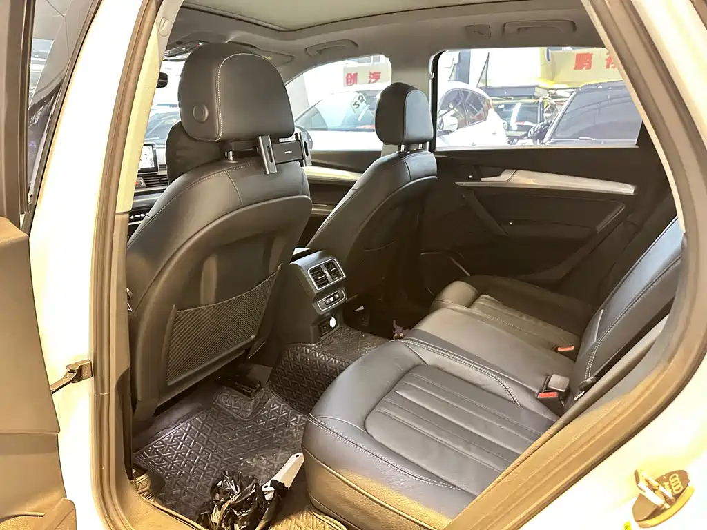 Audi Q5L 40 TFSI Glory Enjoy Fashion Type, фото 5