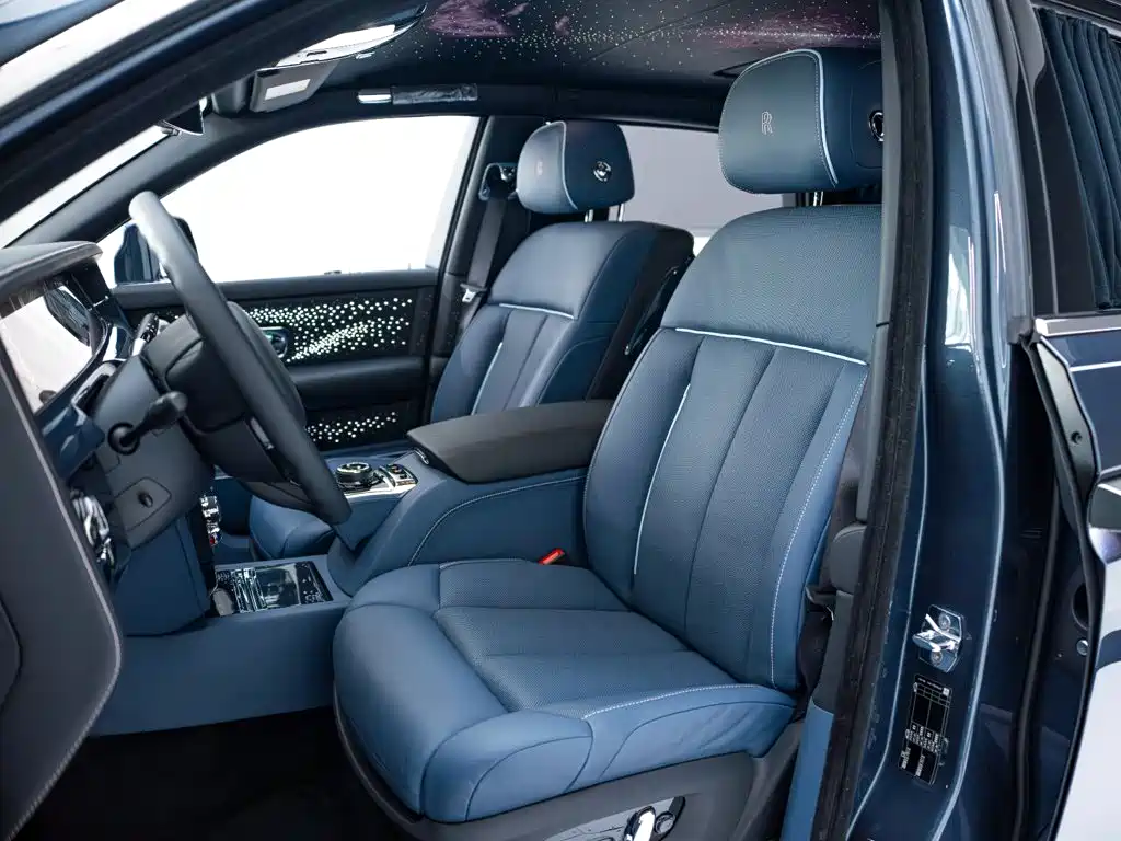 Rolls-Royce Phantom — миниатюра 9