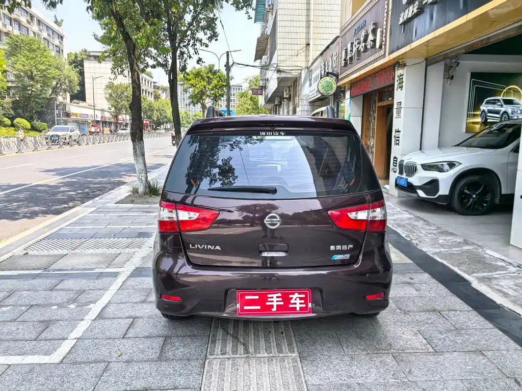 Nissan Livina — миниатюра 7