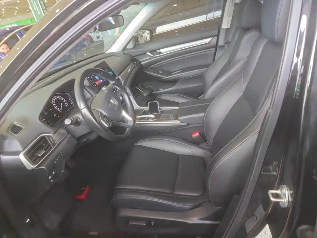 Honda Accord — миниатюра 15