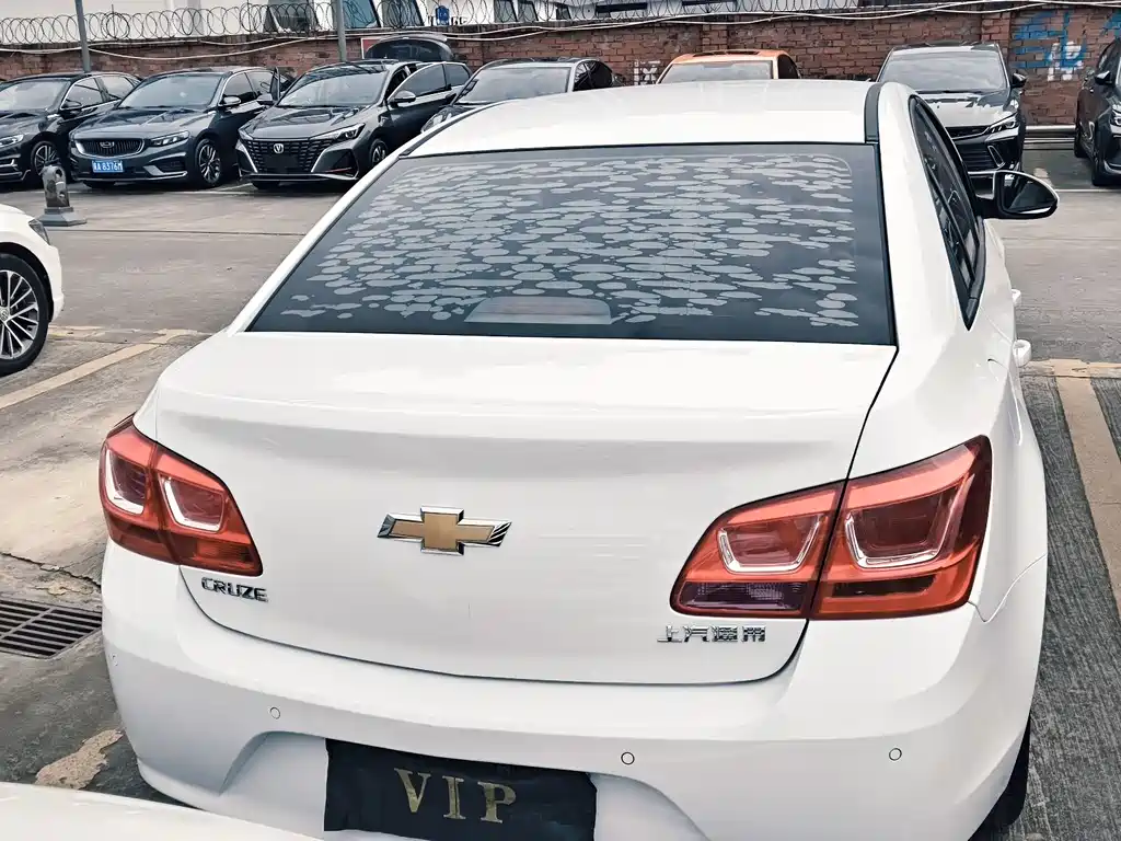 Chevrolet Cruze — миниатюра 14