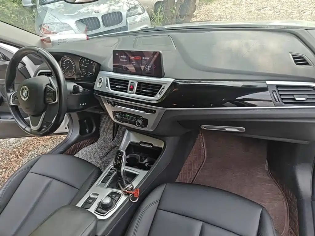 BMW 1 Series — миниатюра 10