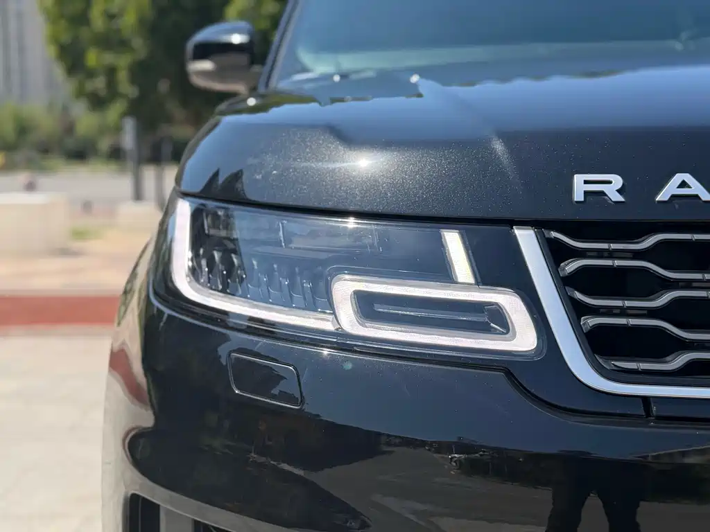 Land Rover Sport PHEV — миниатюра 10