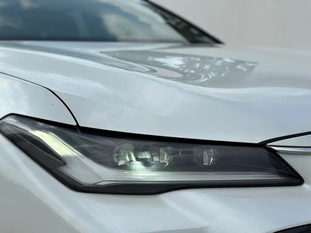 Toyota Avalon — миниатюра 4