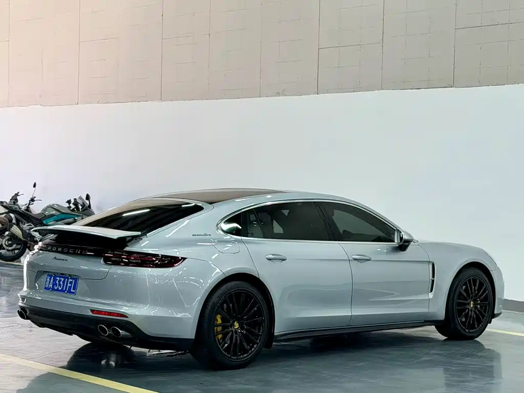 Porsche Panamera — миниатюра 9