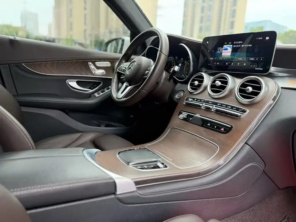 Mercedes-Benz GLC — миниатюра 8