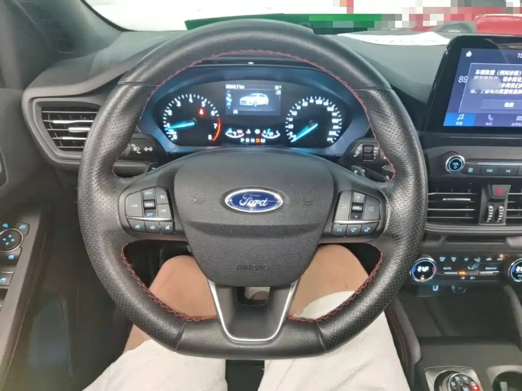 Ford Focus — миниатюра 11