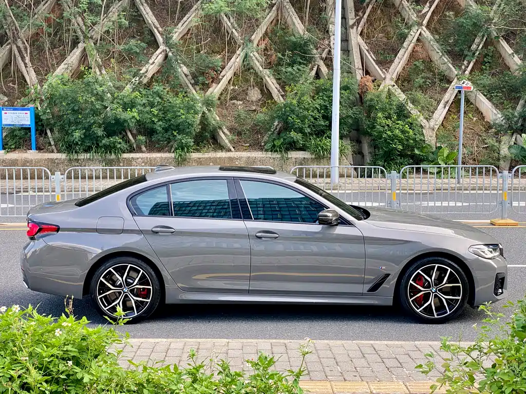 BMW 5 Series 5 2022 540i M Sport
