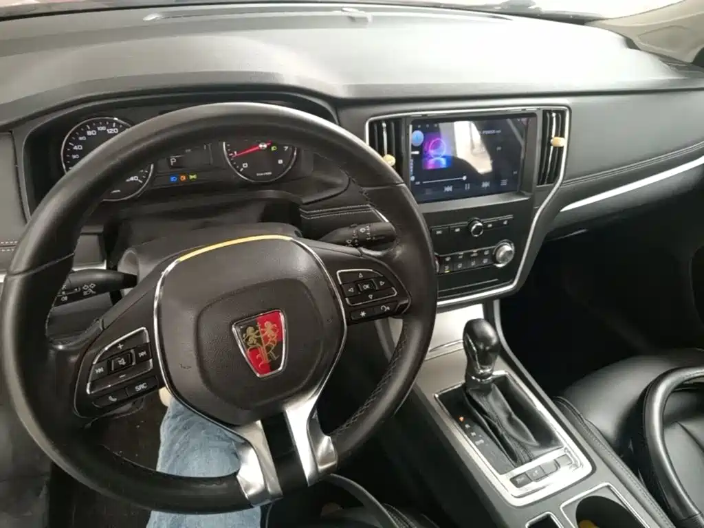 Roewe i6 Classic — миниатюра 10