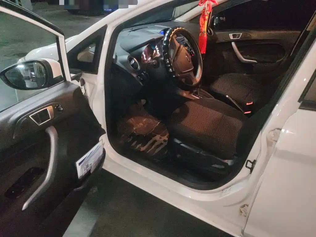 Ford Fiesta — миниатюра 14