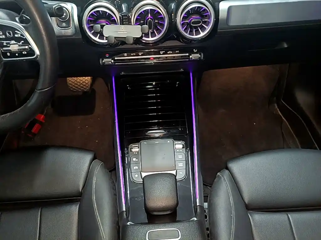 Mercedes-Benz GLB — миниатюра 14