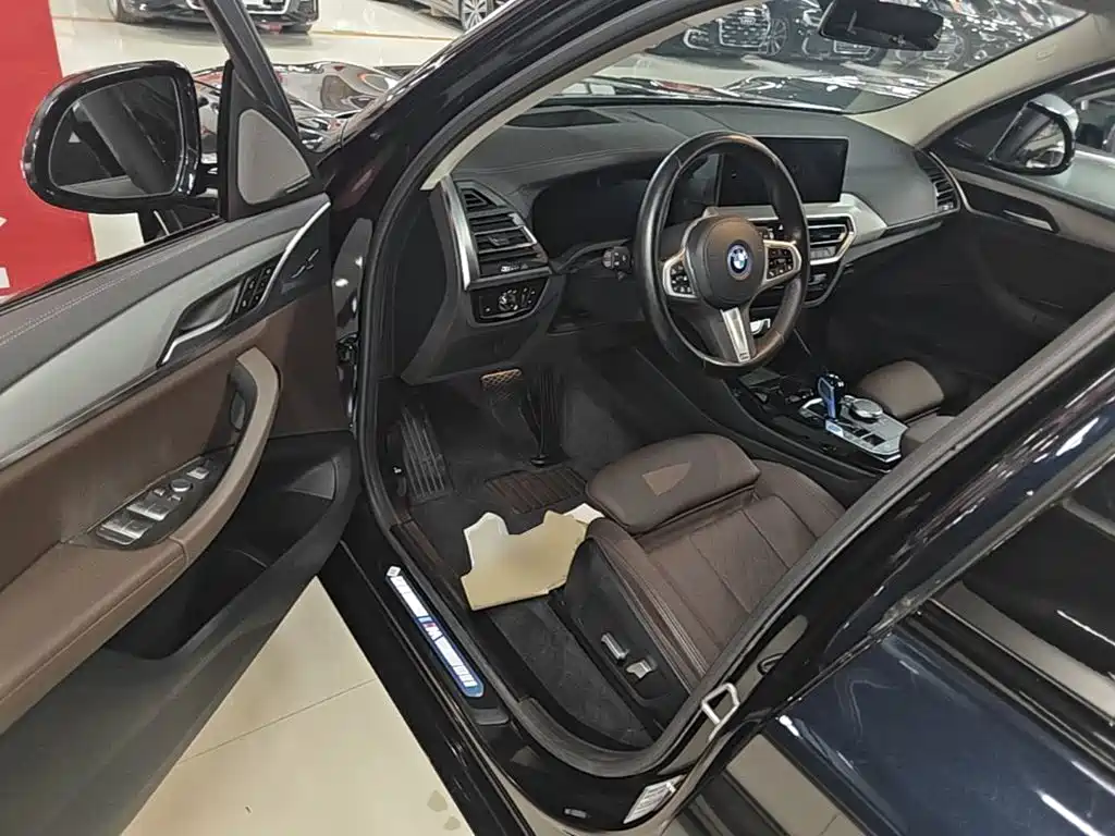 BMW iX3 — миниатюра 16