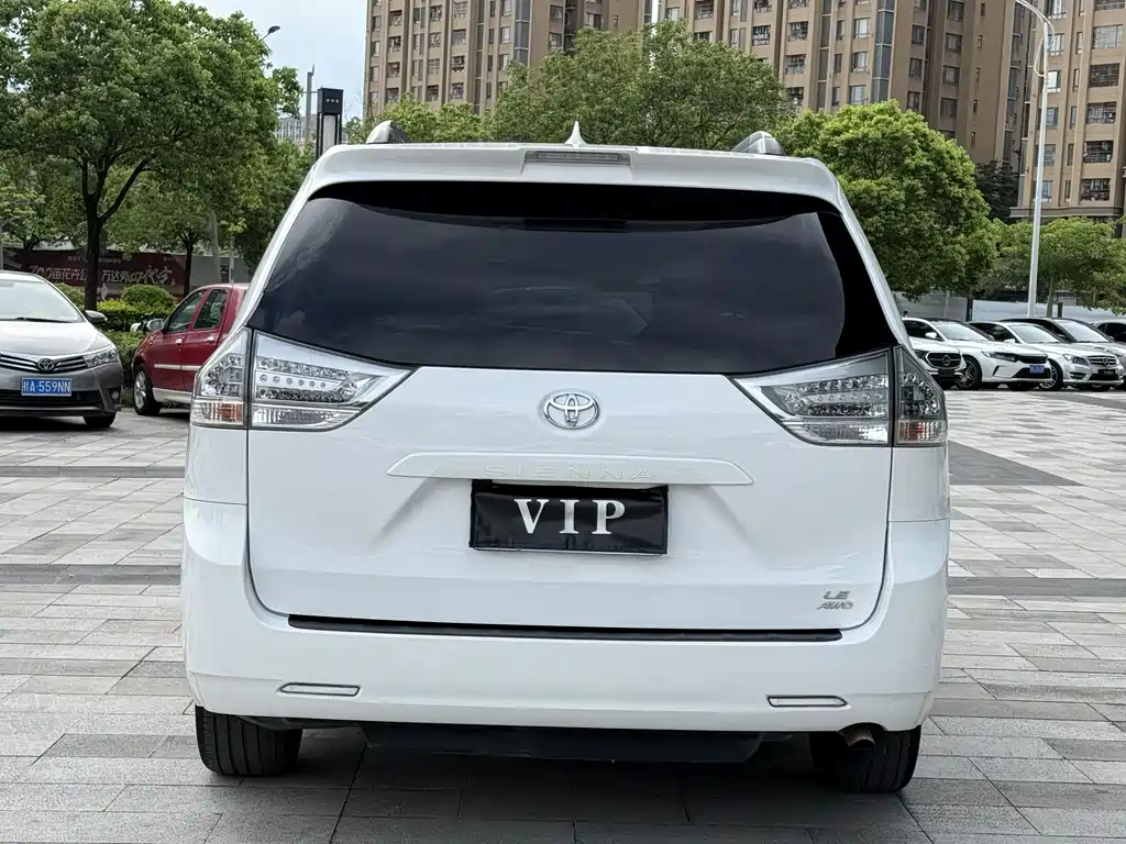 Toyota Sienna 2015 3.5L L