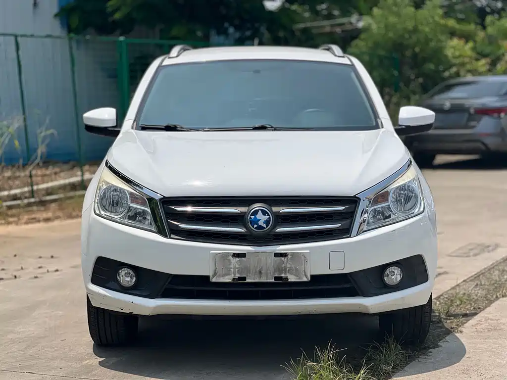 Venucia T70 2.0L CVT Wise Travel Edition, фото 2