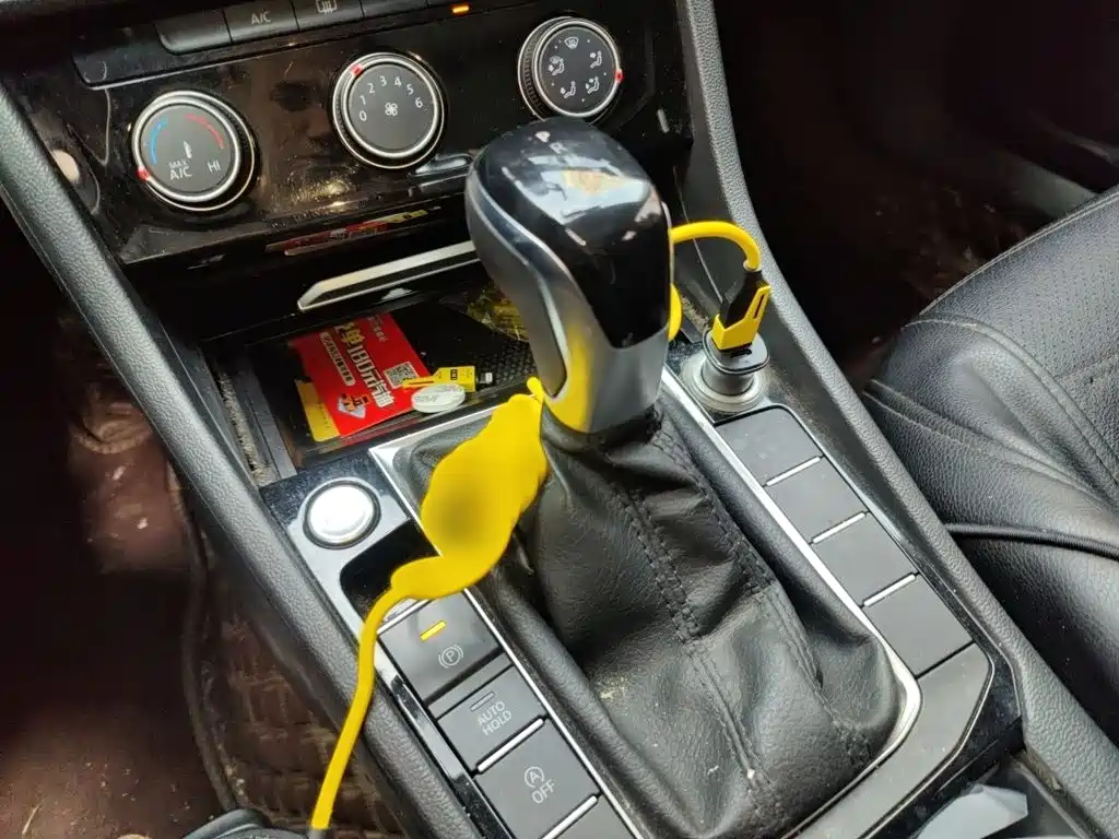 Volkswagen Sagitar — миниатюра 7