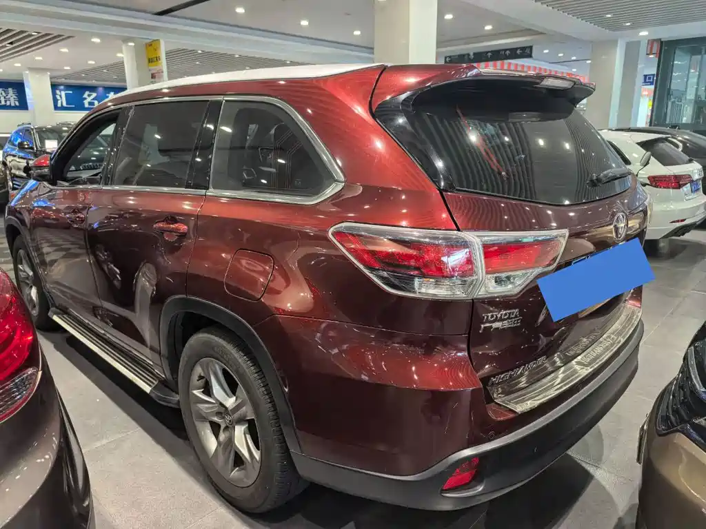 Toyota Highlander — миниатюра 5