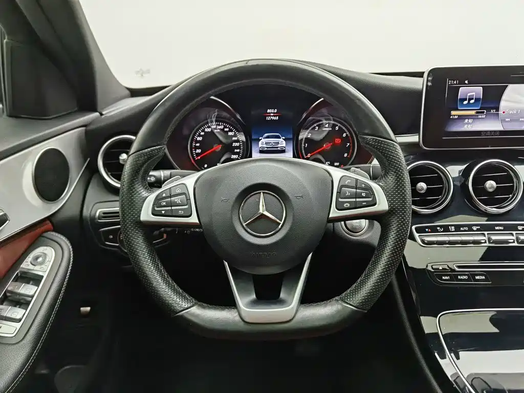 Mercedes-Benz C-Class — миниатюра 11