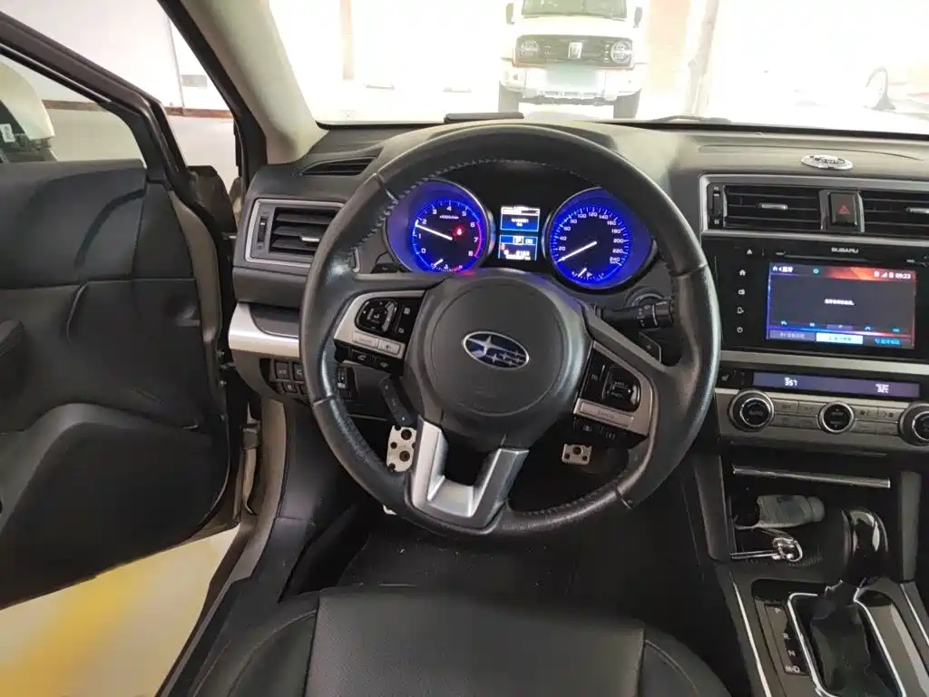 Subaru Outback — миниатюра 3