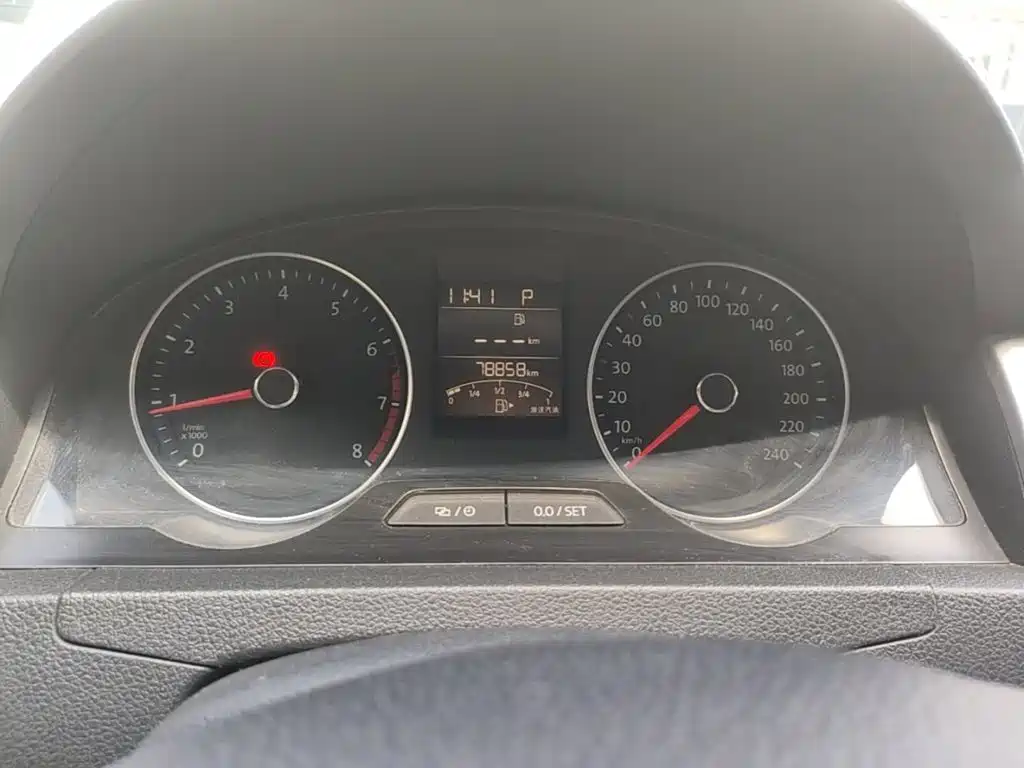 Volkswagen Santana — миниатюра 12