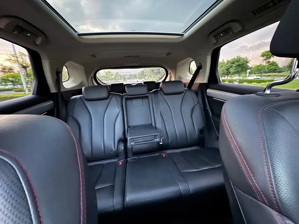 BYD Tang New Energy — миниатюра 18