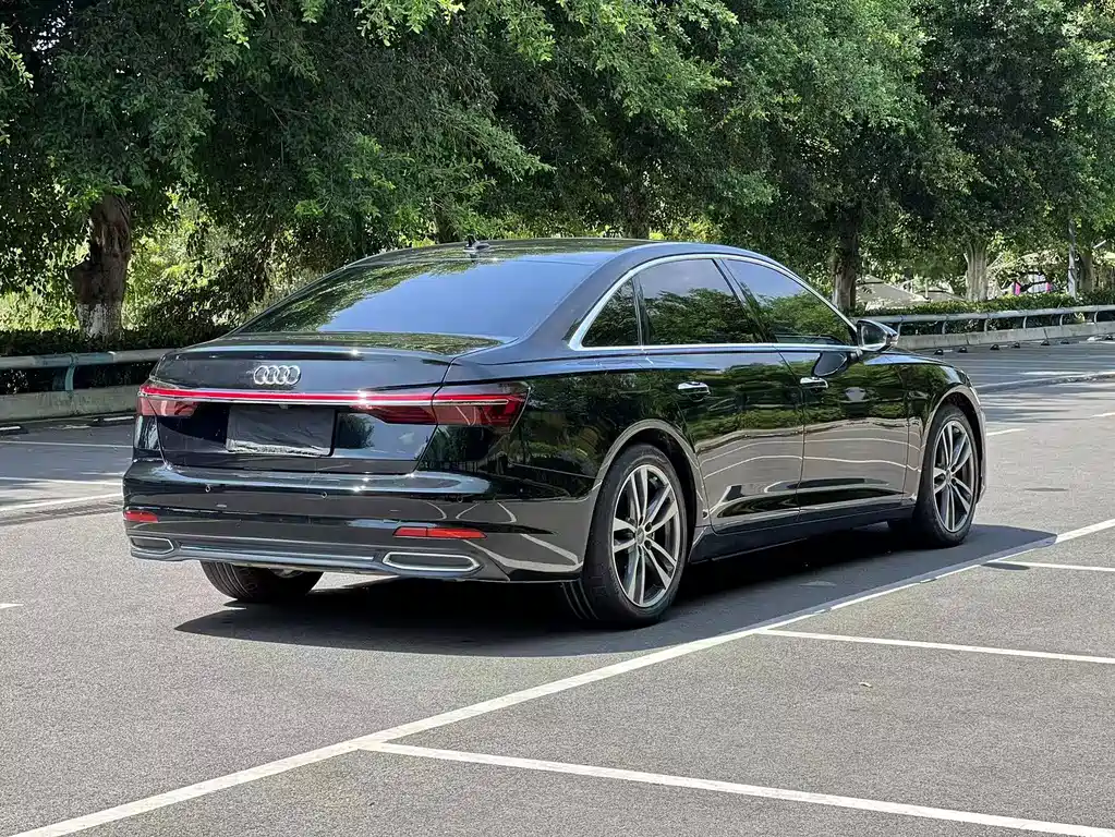 Audi A6L — миниатюра 9