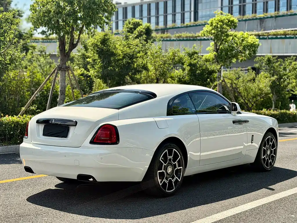 Rolls-Royce Wraith — миниатюра 6