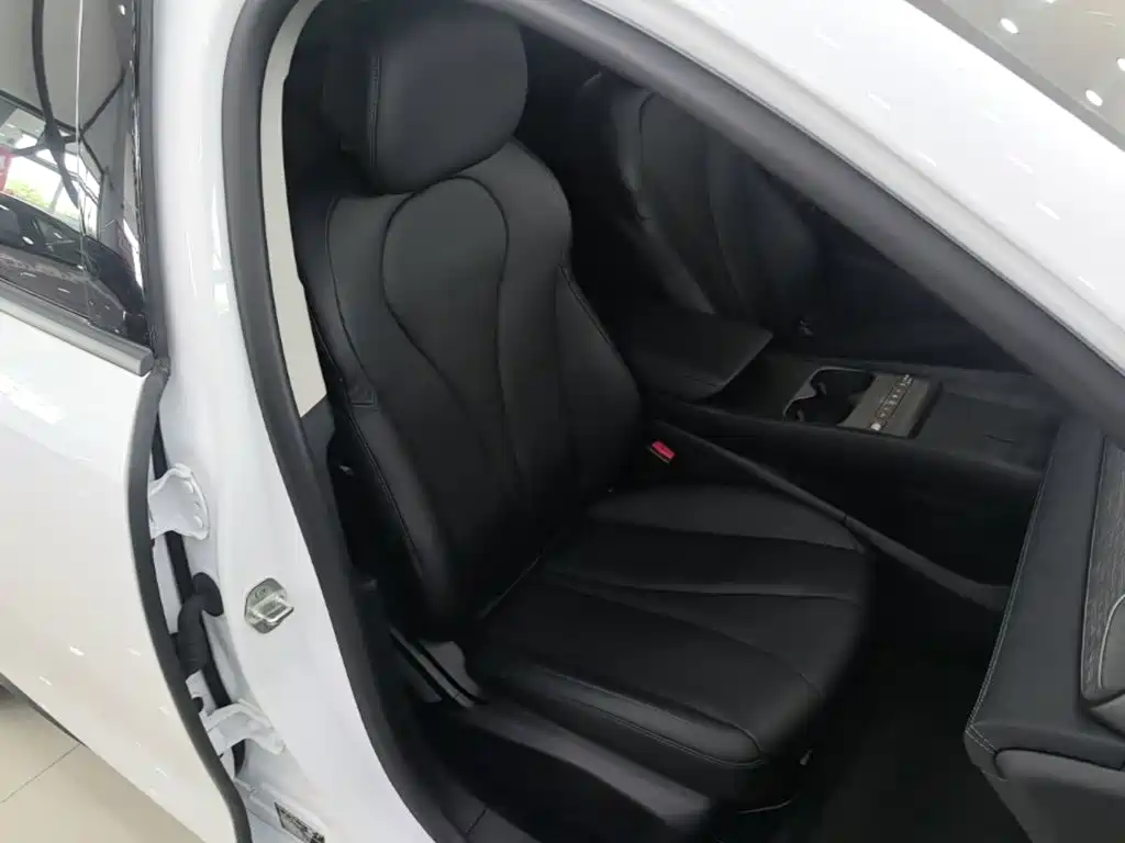 BYD Seal 05 DM-i — миниатюра 25