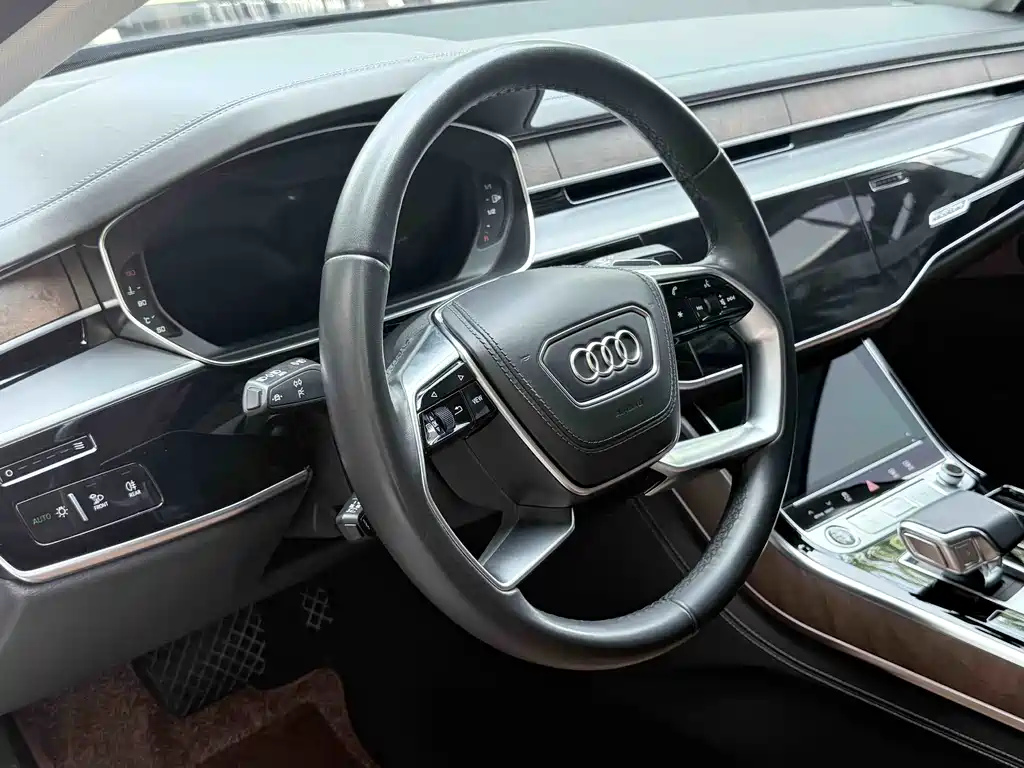Audi A8 — миниатюра 16