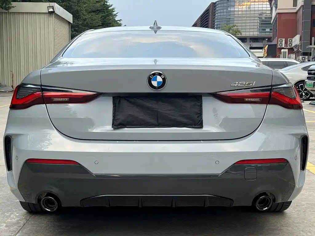 BMW 4 SERIES