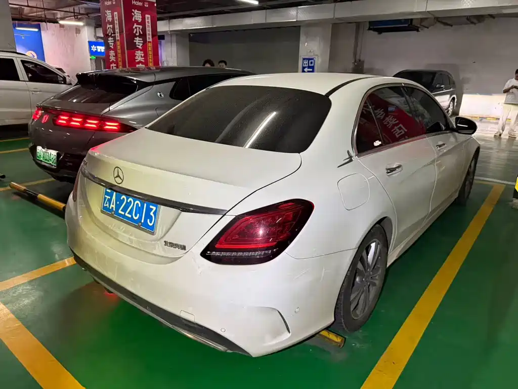 Mercedes-Benz C-Class — миниатюра 5