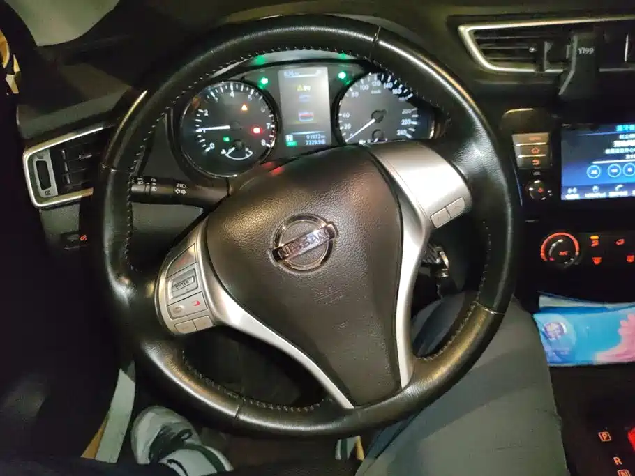 Nissan Qashqai — миниатюра 15