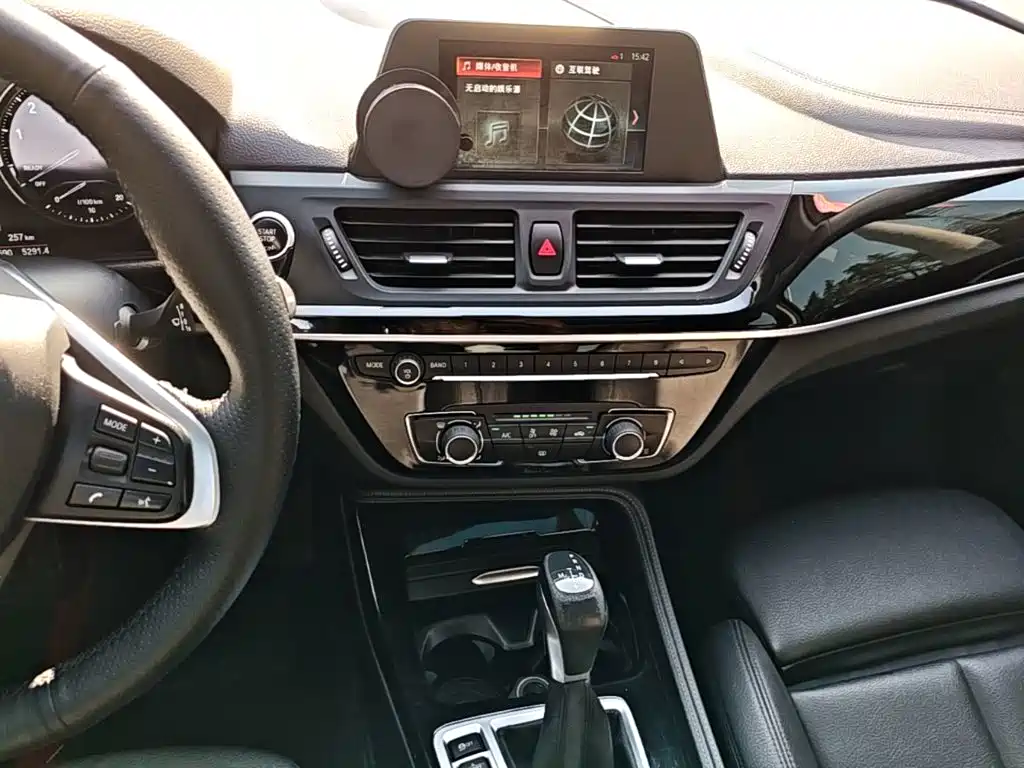 BMW 1 Series — миниатюра 13