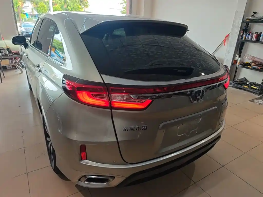 Honda UR-V — миниатюра 5