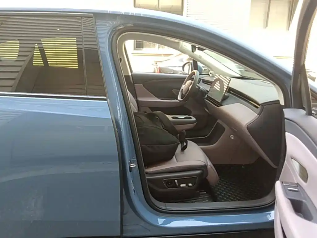 Hongqi Hongqi Tiangong 06 — миниатюра 9