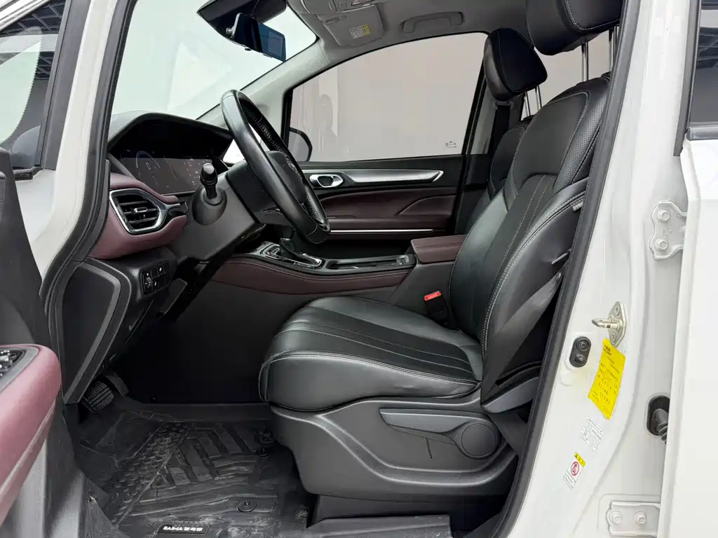 GAC Motor Trumpchi M6 — миниатюра 7