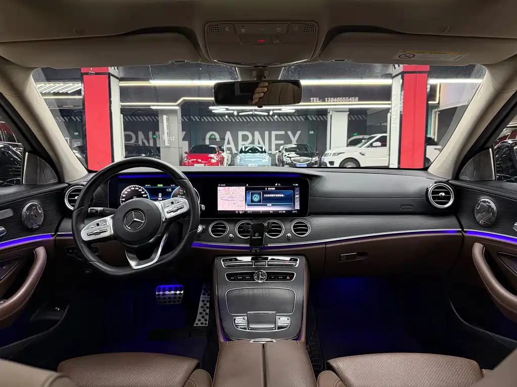 Mercedes-Benz E-Class — миниатюра 12