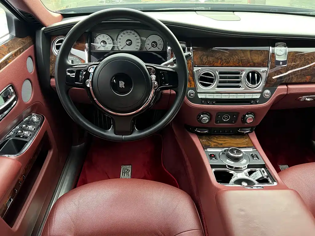 Rolls-Royce Ghost — миниатюра 9