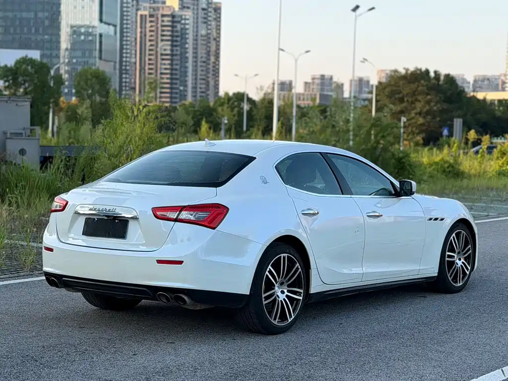 Maserati Ghibli — миниатюра 8