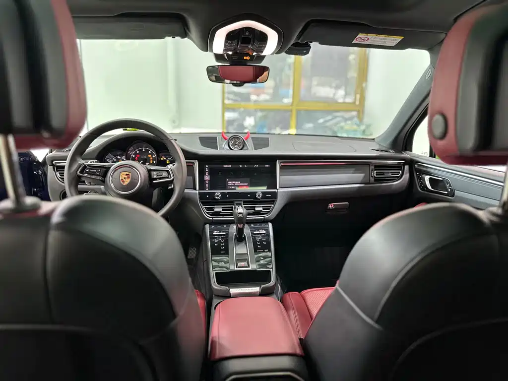 Porsche Macan — миниатюра 21