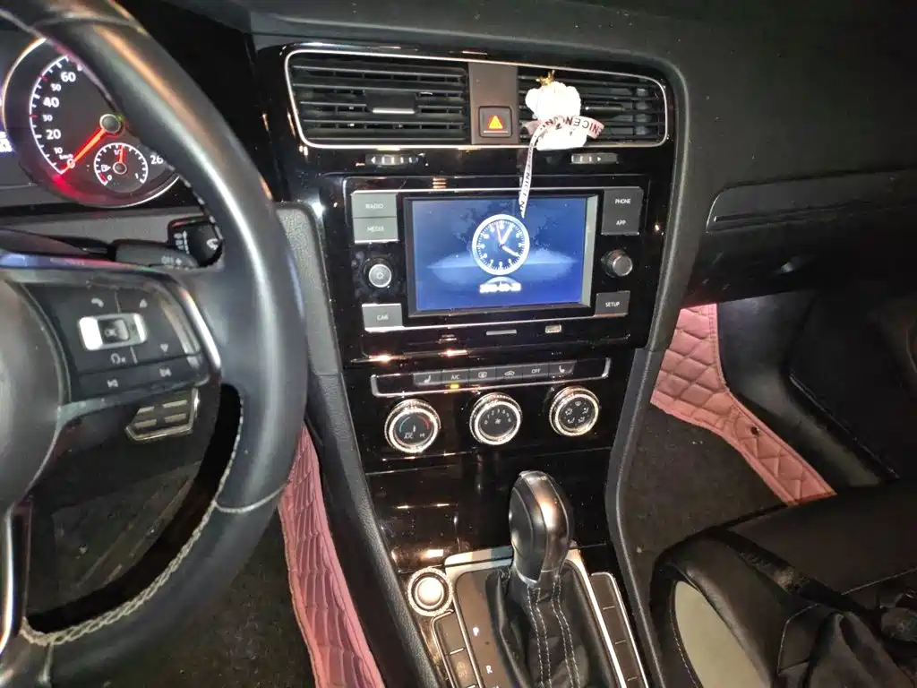 Volkswagen Golf — миниатюра 9