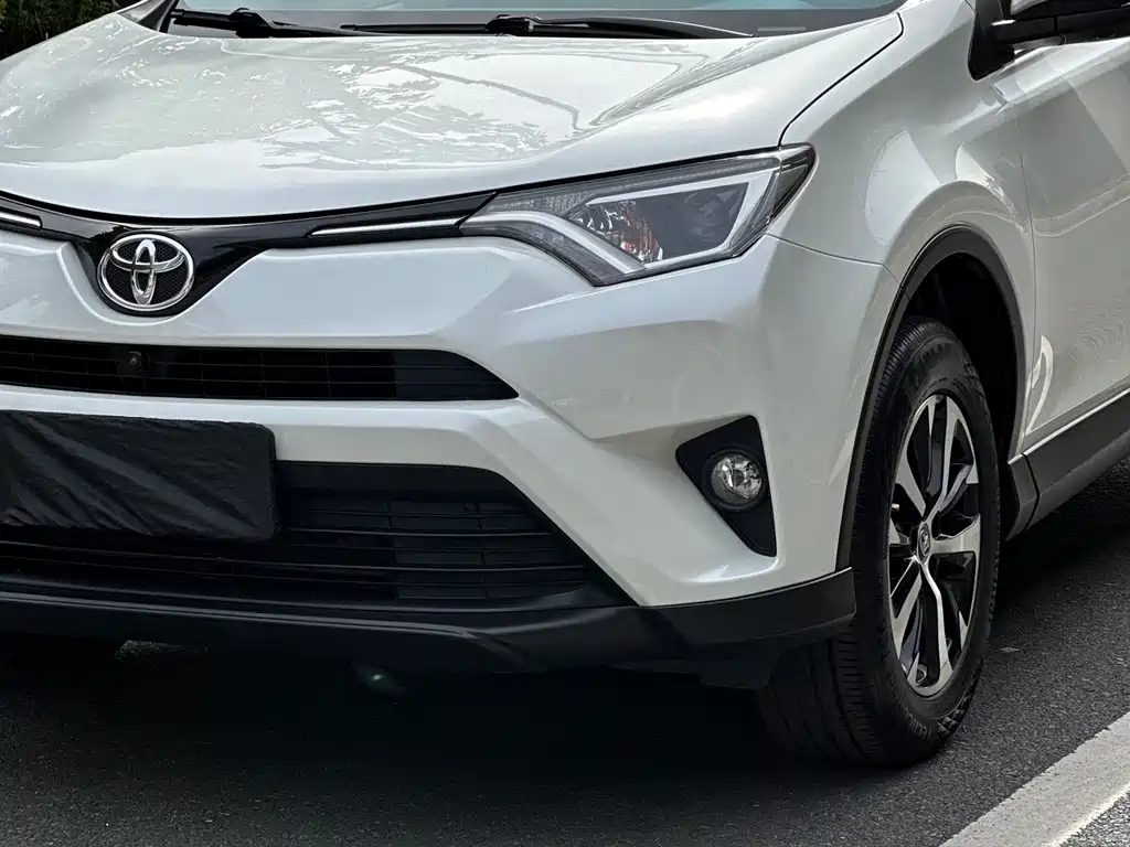 TOYOTA RAV4 RONGFANG